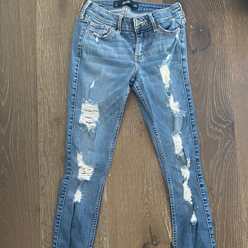 ripped skinny jeans
